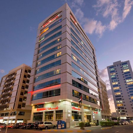 Ramada Downtown Abu Dhabi Hotel Esterno foto